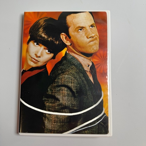 Get Smart: The Original 1960s TV Series - Season 1 and 2 (DVD, 8 DISCS) - Picture 2 of 16